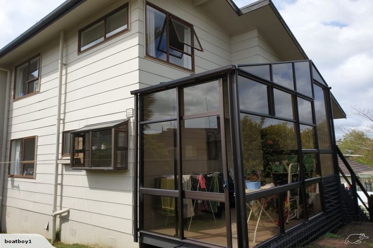 Photo of property in 1/22 John Downs Drive, Browns Bay, Auckland, 0630