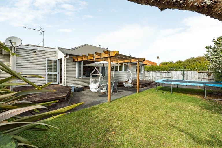 Photo of property in 20 Bolmuir Road, Forest Lake, Hamilton, 3200