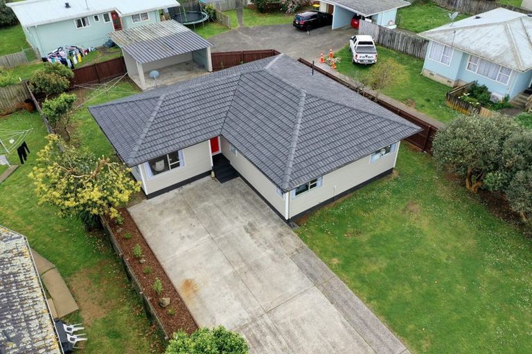 Photo of property in 46 Cottingham Crescent, Mangere East, Auckland, 2024