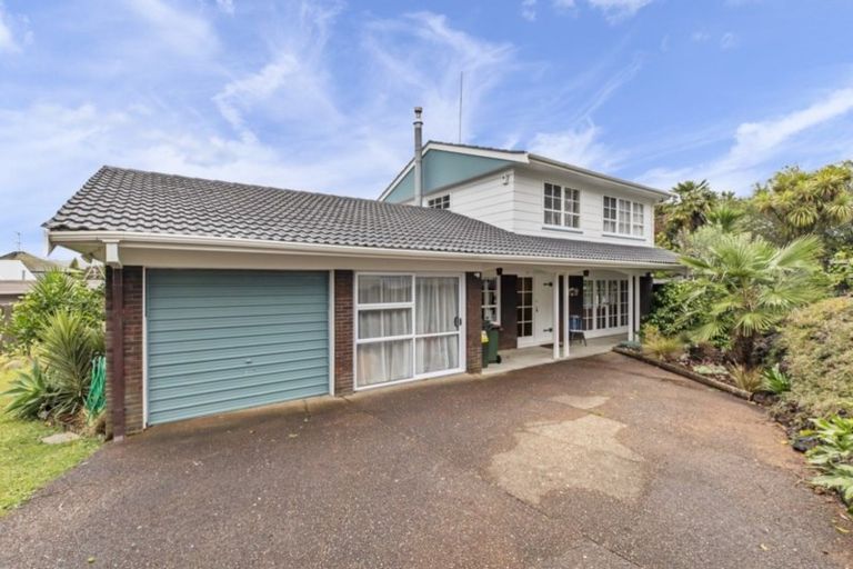Photo of property in 7 Coulthard Terrace, Opaheke, Papakura, 2113