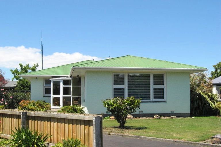Photo of property in 6 Farndale Place, Avonhead, Christchurch, 8042