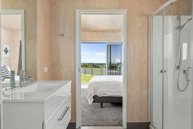 Photo of property in 18 Rochdale Road, Riversdale Beach, Masterton, 5872