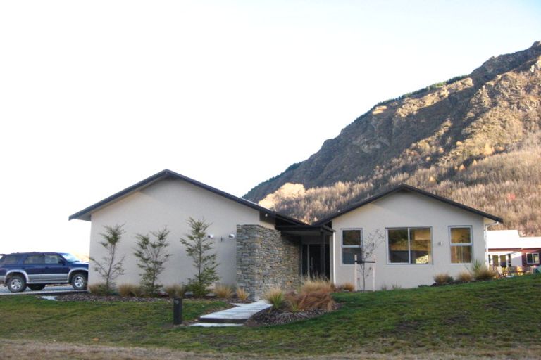 Photo of property in Butel Park, 50 Essex Avenue, Arrowtown, 9302