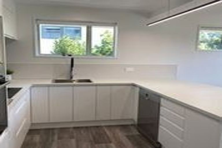 Photo of property in 41 Whitaker Street, Otumoetai, Tauranga, 3110