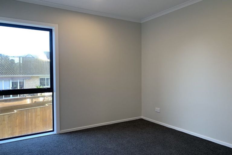 Photo of property in 2/125b Metcalfe Road, Ranui, Auckland, 0612
