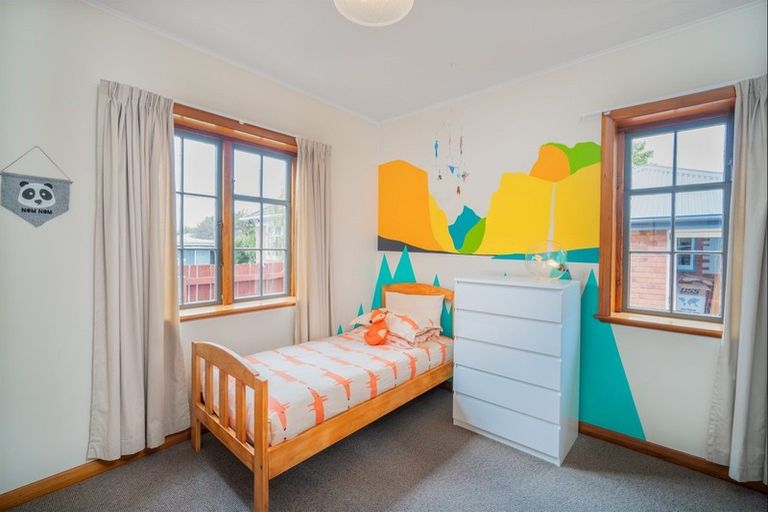 Photo of property in 6 Hammond Place, Spreydon, Christchurch, 8024