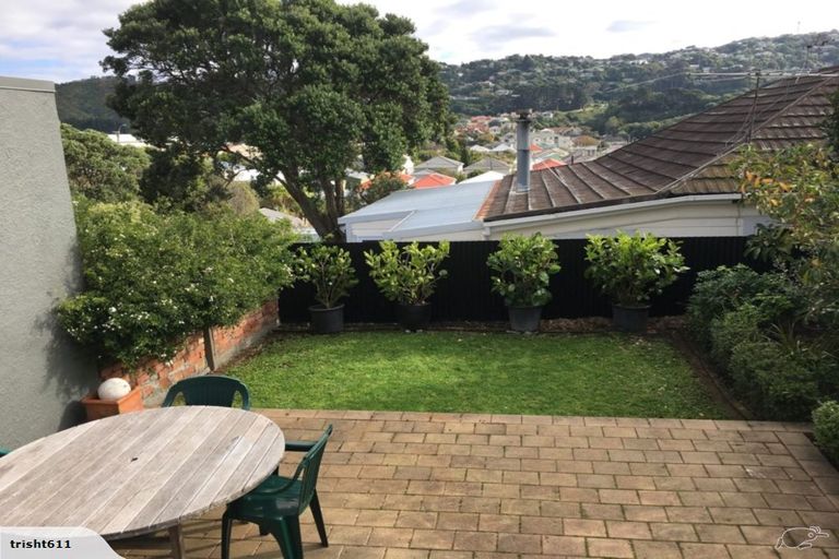 Photo of property in 9 Herald Terrace, Berhampore, Wellington, 6023