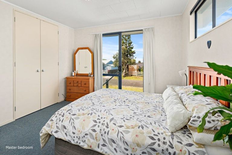 Photo of property in 11 Kitty Frazer Lane, Omaha, 0986