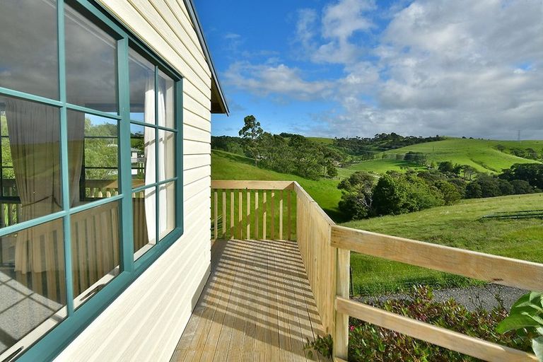 Photo of property in 220 Anderson Road, Helensville, 0875