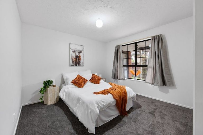 Photo of property in 2/17a Dalrye Place, Ilam, Christchurch, 8041