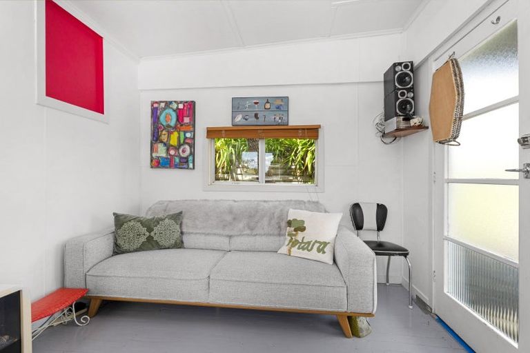 Photo of property in 26 Lily Street, Raglan, 3225