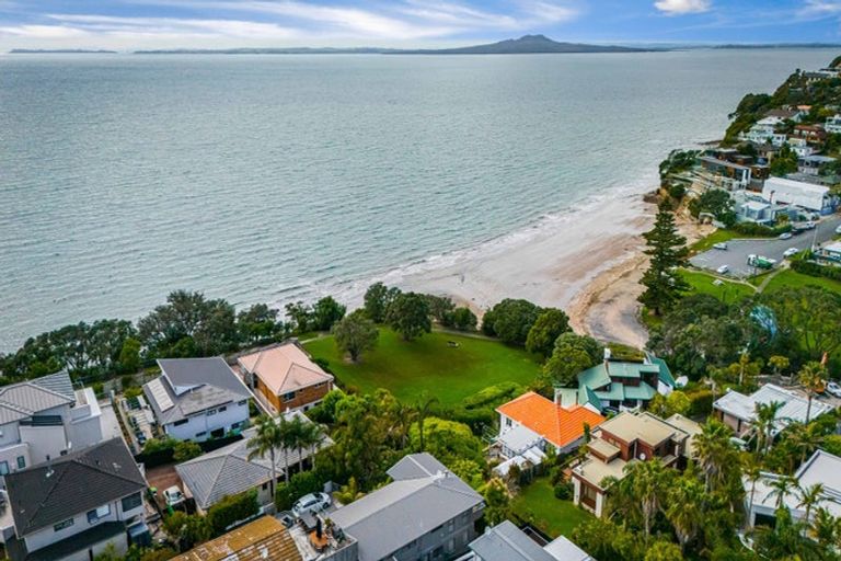 Photo of property in 45c Hyde Road, Rothesay Bay, Auckland, 0630
