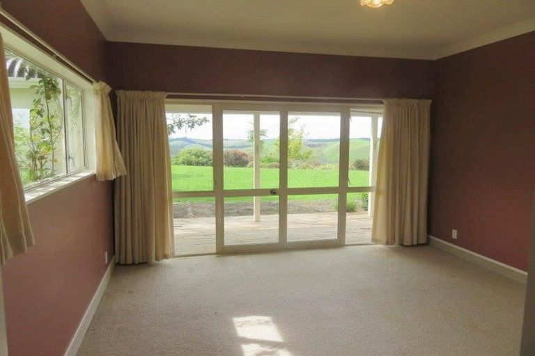 Photo of property in 69 Pirau Road, Fernhill, Napier, 4183