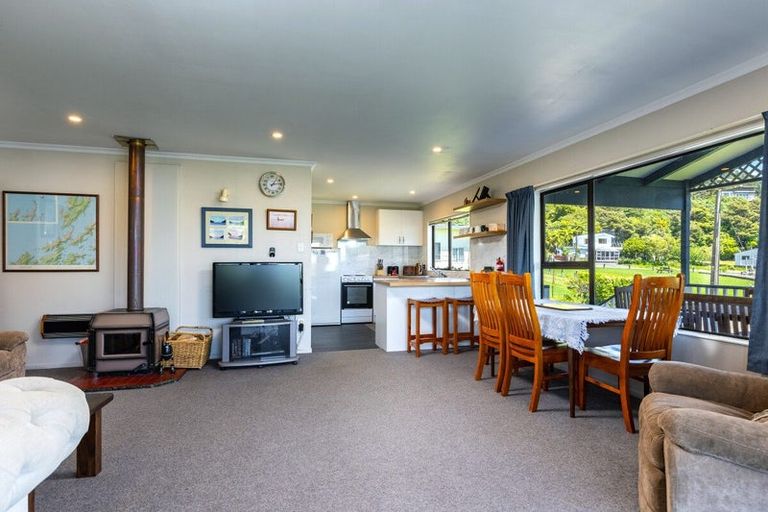 Photo of property in 11 Okiwi Crescent, Okiwi Bay, French Pass, 7193