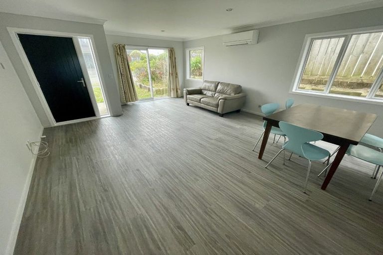 Photo of property in 34a Landsdowne Terrace, Karori, Wellington, 6012