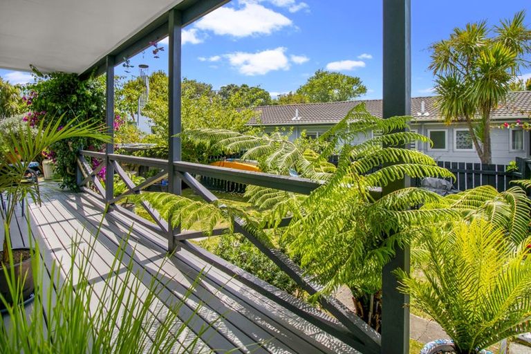 Photo of property in 2 Titiwai Place, Birkenhead, Auckland, 0626