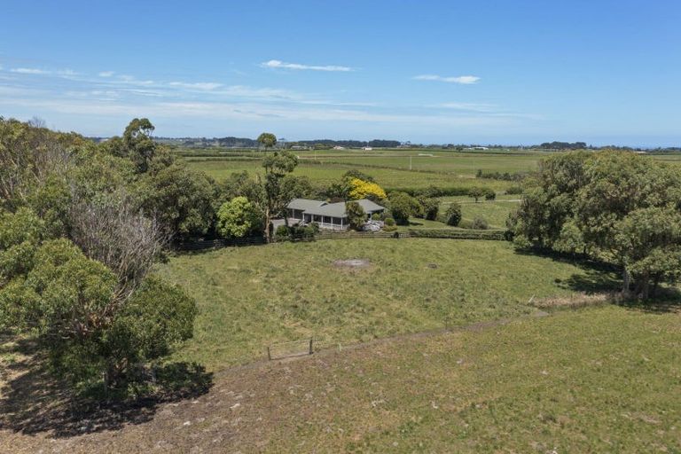 Photo of property in 90 Wirihana Road, Hawera, 4674