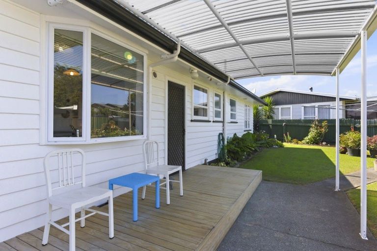 Photo of property in 54 Kennedy Drive, Levin, 5510