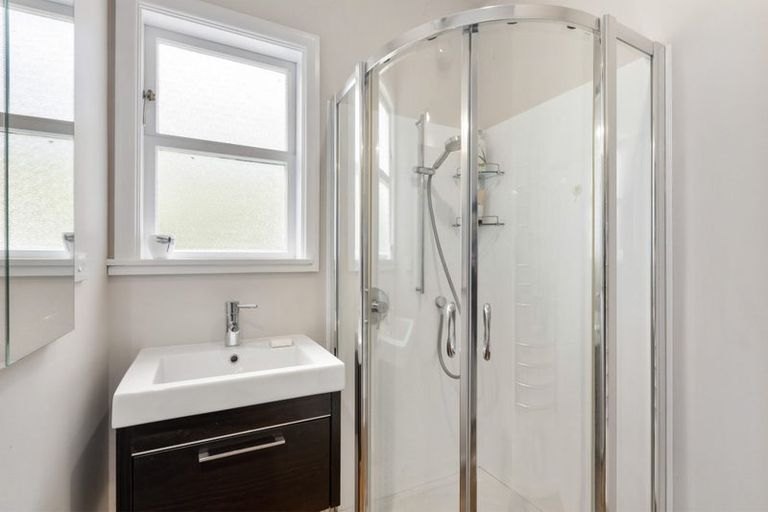 Photo of property in 15 Pelorous Street, Paparangi, Wellington, 6037