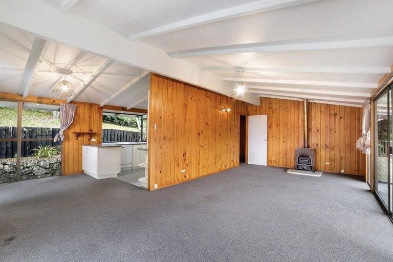 Photo of property in 69 Peach Road, Glenfield, Auckland, 0629