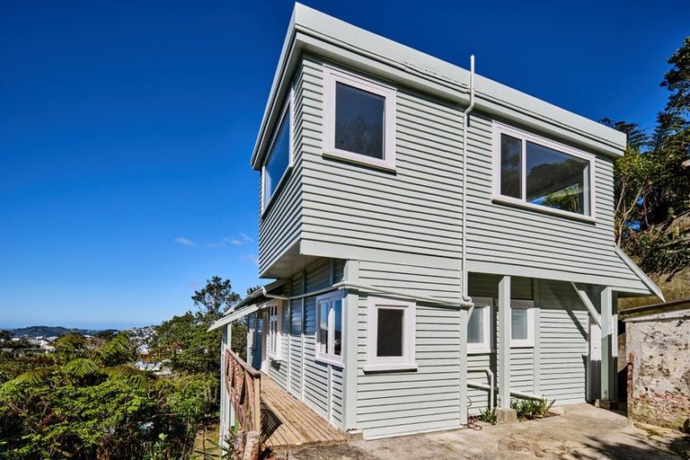 Photo of property in 46 Pembroke Road, Northland, Wellington, 6012