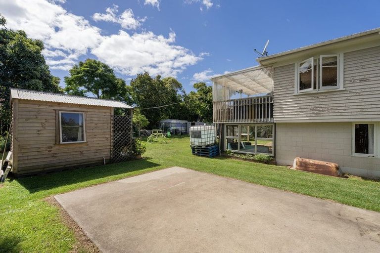 Photo of property in 3 Daphne Road, Tairua, 3508