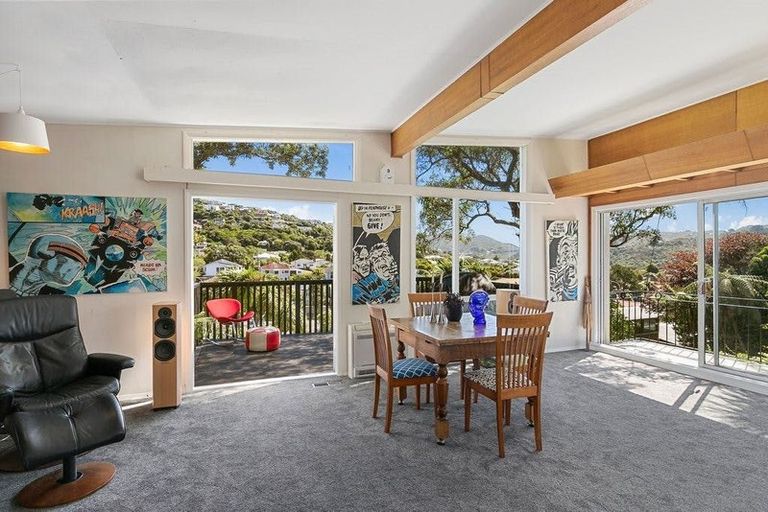 Photo of property in 16a Donald Crescent, Karori, Wellington, 6012