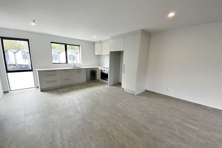 Photo of property in 28/27 Harewood Road, Papanui, Christchurch, 8053