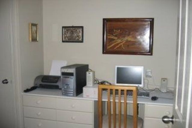 Photo of property in 53 Clifton Terrace, Fitzherbert, Palmerston North, 4410