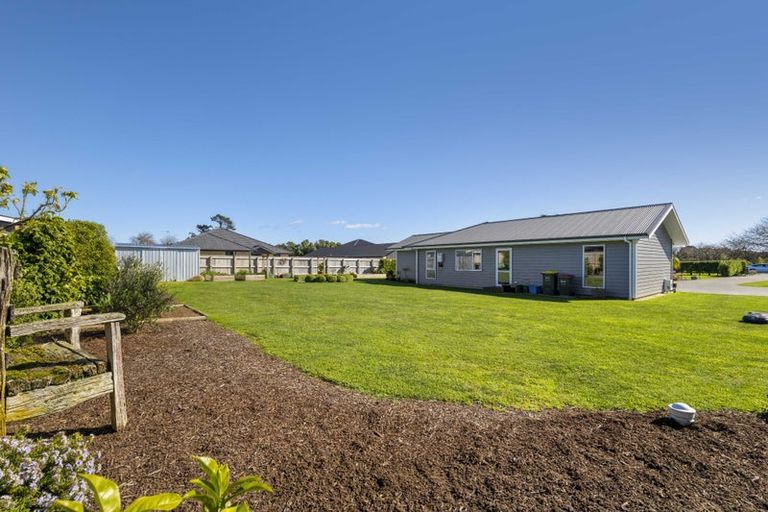 Photo of property in 7 Cross Street, Lepperton, New Plymouth, 4373