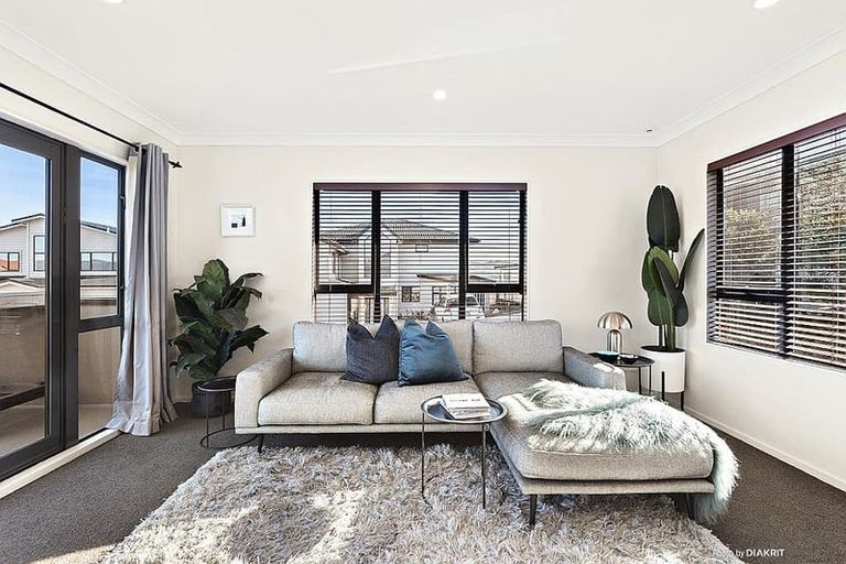 Photo of property in 8a Birkhall Grove, Strathmore Park, Wellington, 6022