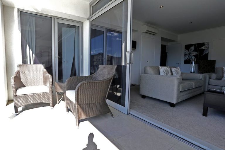 Photo of property in Oxleys Rock Apartments, 204/6 London Quay, Picton, 7220