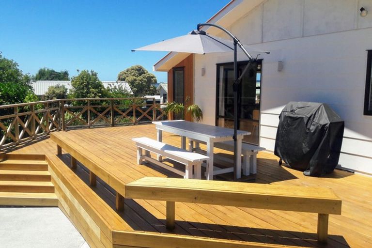 Photo of property in 22 Kawau View Road, Snells Beach, 0920