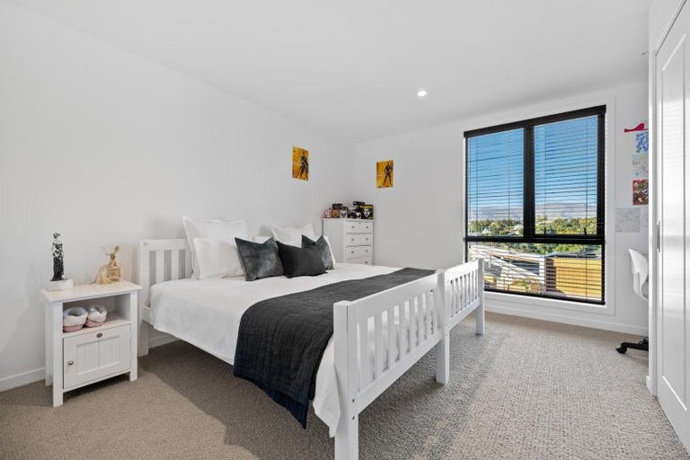 Photo of property in 10 Old Homestead Place, Kawarau Falls, Queenstown, 9300