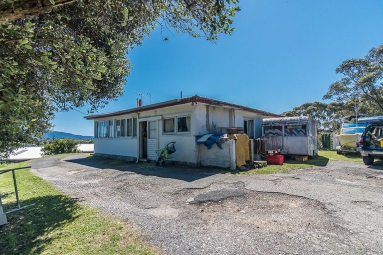 Photo of property in 88 Raumati Road, Raumati Beach, Paraparaumu, 5032