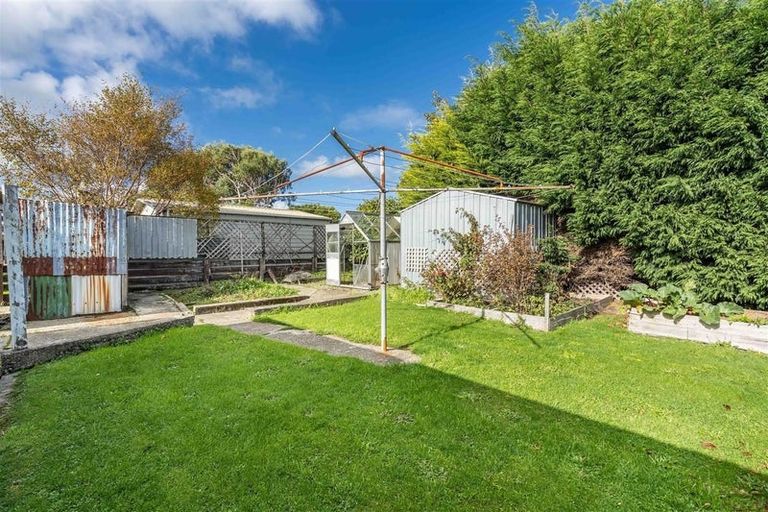 Photo of property in 2 Brooke Street, Heidelberg, Invercargill, 9812