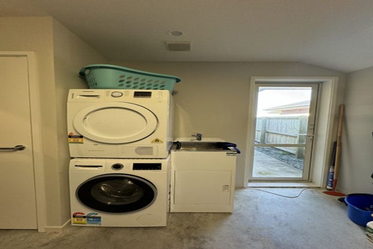 Photo of property in 6 Vahsel Bay Place, Wigram, Christchurch, 8025