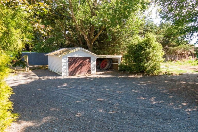 Photo of property in 17 Hekeao Road, Surrey Hills, Ashburton, 7778