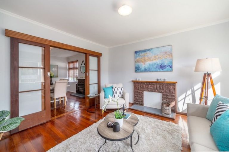 Photo of property in 24 Johnston Street, Featherston, 5710