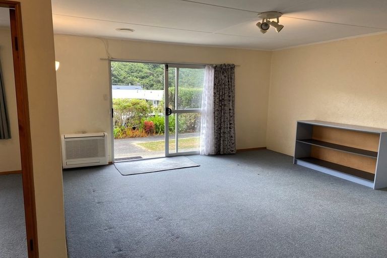 Photo of property in 4b Rutland Street, Picton, 7220