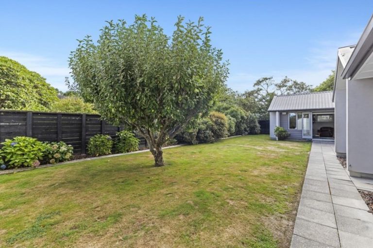 Photo of property in 373 Fergusson Drive, Heretaunga, Upper Hutt, 5018