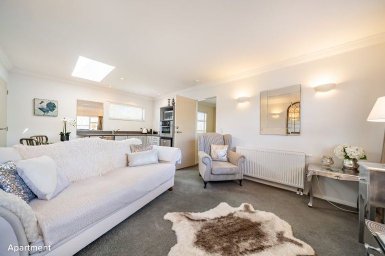 Photo of property in 355 Fergusson Drive, Heretaunga, Upper Hutt, 5018