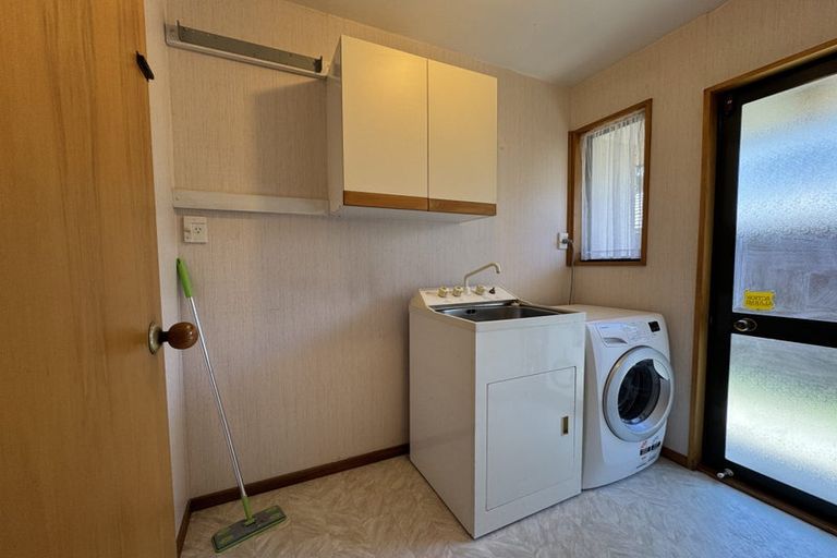 Photo of property in 4 Amdale Avenue, Broomfield, Christchurch, 8042