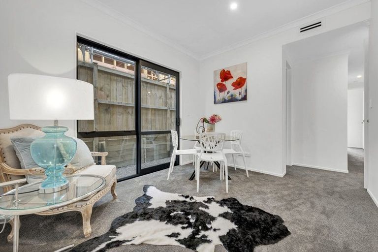 Photo of property in 213b Murphys Road, Flat Bush, Auckland, 2019