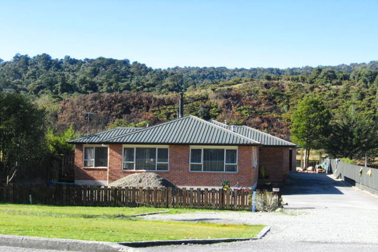 Photo of property in 239 Marsden Road, Greymouth, 7805