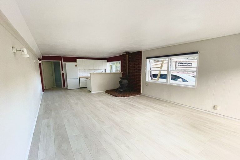 Photo of property in 15 Brunton Place, Glenfield, Auckland, 0629