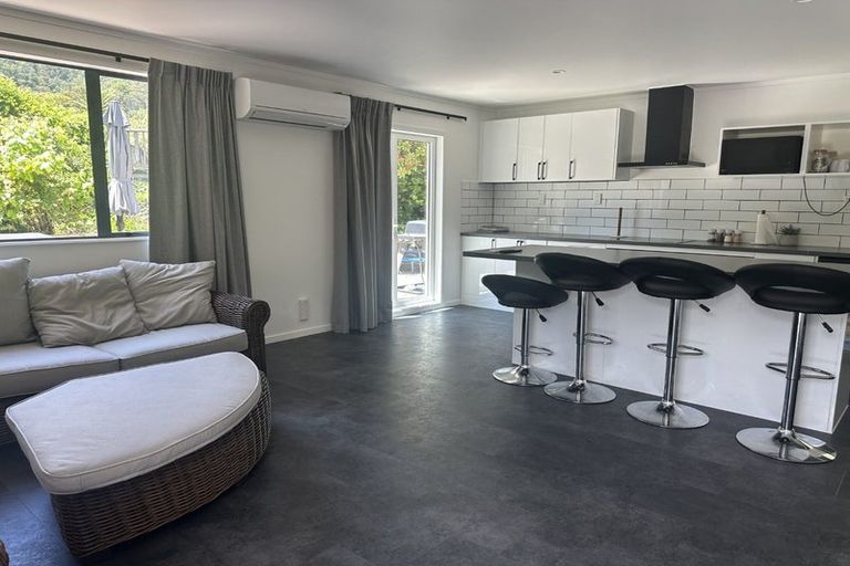 Photo of property in 60 Wairau Road, Picton, 7220