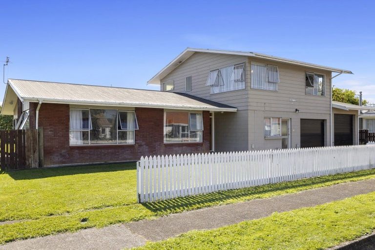 Photo of property in 16 Strange Street, Waitara, 4320