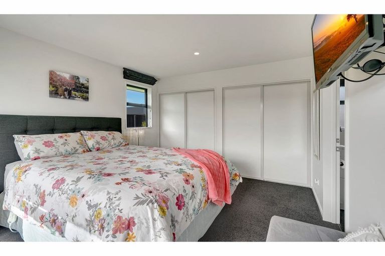 Photo of property in 32 Shrimpton Avenue, Woodend, 7610