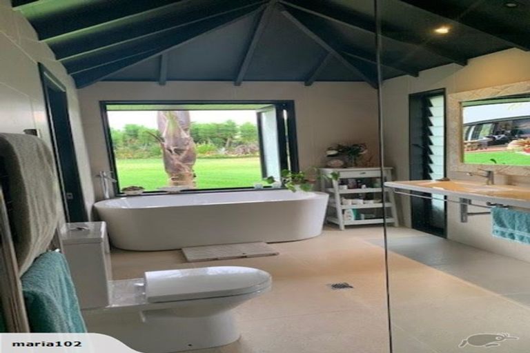 Photo of property in 78b Koraha Road, Kumeu, 0892